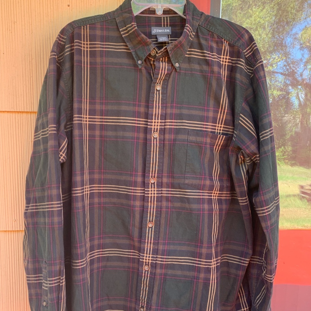 saint johns bay long sleeve button up.
